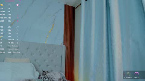 Alejandra  online show from 02.15.25