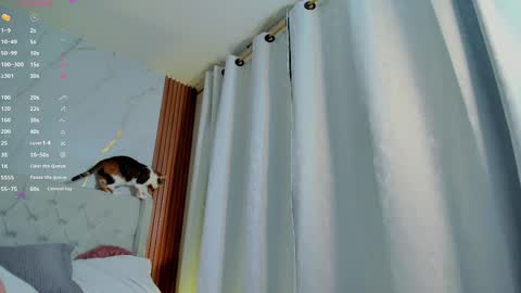 Alejandra  online show from 02.28.25