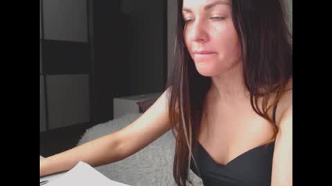 amelinamersi online show from 11.15.25