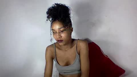 amelisy20005 online show from 04.04.26