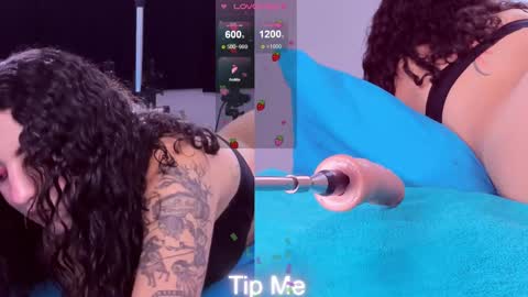 Snapshot of amellia_rous chatting on 02.16.25 Amellia online show from 02.16.25