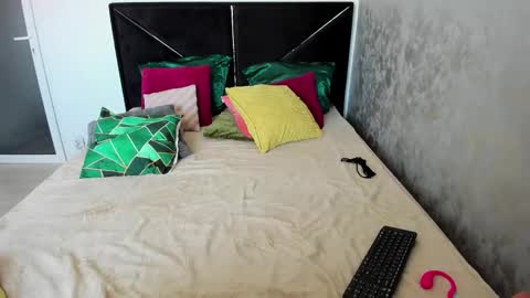 Julia online show from 02.27.26