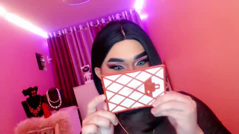 Queen Mireska online show from 02.16.25