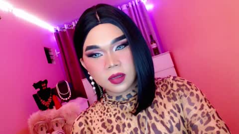 Queen Mireska online show from 02.20.25