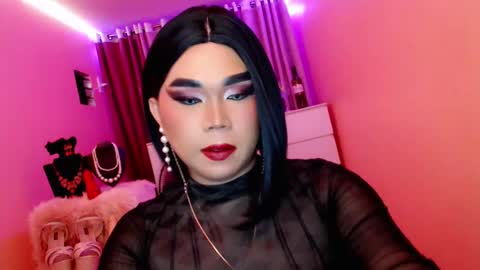 Queen Mireska online show from 02.23.25