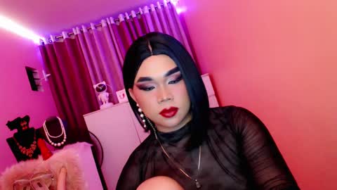 Queen Mireska online show from 02.25.25