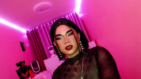 Queen Mireska online show from 03.06.25