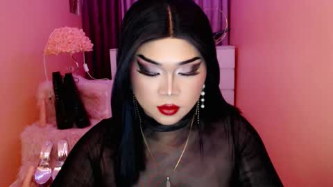 Queen Mireska online show from 09.22.25