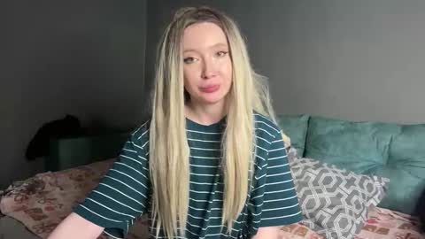 Snapshot of amiair chatting on 11.03.25 Ami Air online show from 11.03.25