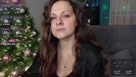 Snapshot of amilafran chatting on 12.18.24 Mila online show from 12.18.24