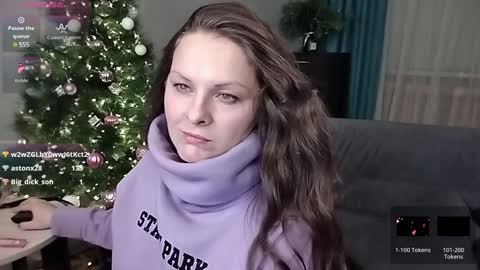 Snapshot of amilafran chatting on 12.18.24 Mila online show from 12.18.24