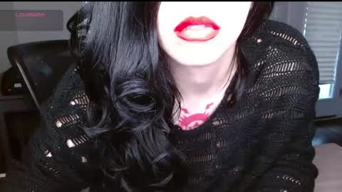 Snapshot of amilustxx chatting on 12.13.24 amilust online show from 12.13.24