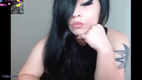 Snapshot of amilustxx chatting on 09.18.25 amilust online show from 09.18.25