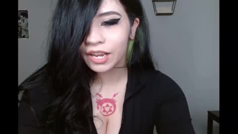 Snapshot of amilustxx chatting on 09.28.25 amilust online show from 09.28.25