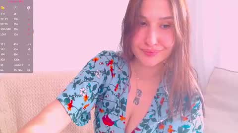 Snapshot of aminegulse chatting on 07.06.26 Camilla online show from 07.06.26