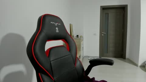 Snapshot of amiraisa chatting on 03.26.26 Amiraisa online show from 03.26.26