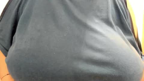 Amira Vyxen online show from 10.11.25