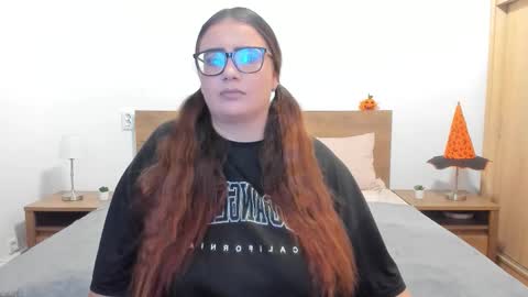 Amira Vyxen online show from 11.02.25