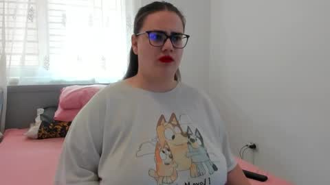 Amira Vyxen online show from 04.18.26