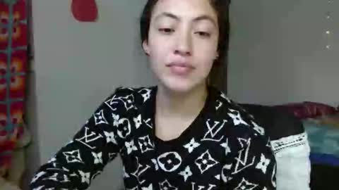 Snapshot of amitlu_ chatting on 09.23.25 amitlu_ online show from 09.23.25