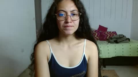 Snapshot of amitlu_ chatting on 10.29.25 amitlu_ online show from 10.29.25