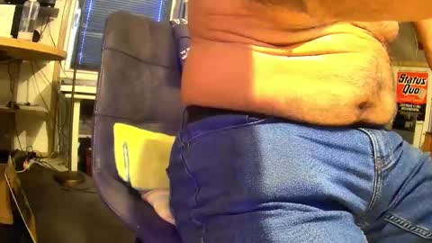 Snapshot of amjan19 chatting on 10.20.25 amjan19 online show from 10.20.25