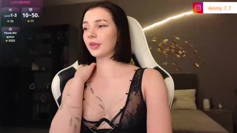 Ammy  dont forget to thumbs up me  online show from 12.22.25