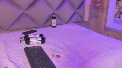 Snapshot of ammy_durand chatting on 02.26.25 ammy durand online show from 02.26.25