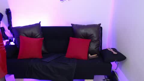 Snapshot of ammy_lee_69 chatting on 12.02.24 Ammy Lee online show from 12.02.24