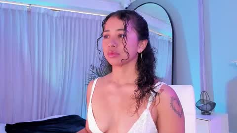 Ammy Nova online show from 09.19.25