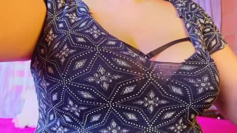 Ammy Stones online show from 04.01.26