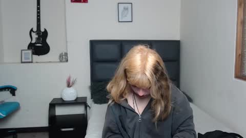 Amnesia online show from 10.30.25