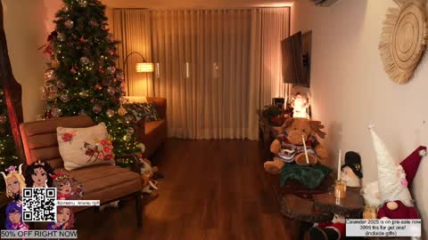 Snapshot of amnie_ chatting on 01.03.25 RETURN 30TH 100 explicit on online show from 01.03.25