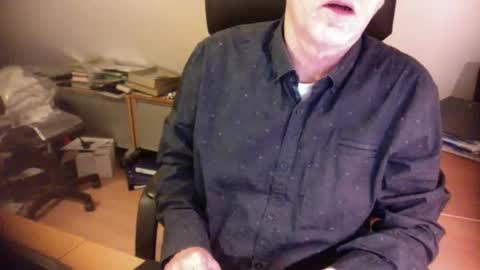 Amor2200 online show from 01.25.25