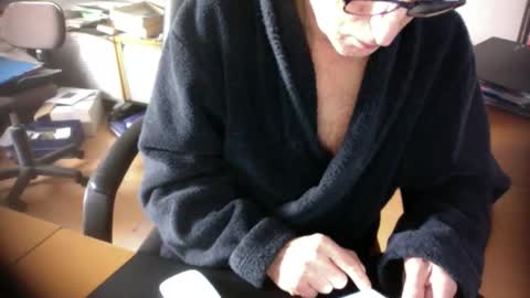 Amor2200 online show from 01.31.25