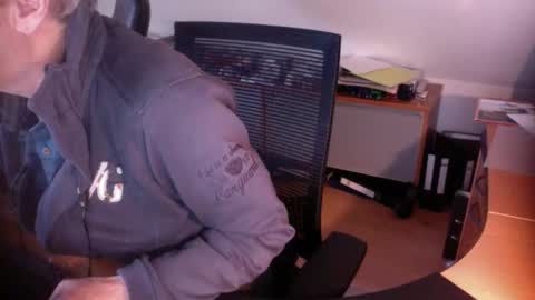 Amor2200 online show from 02.23.25