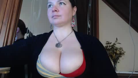 amorelara online show from 02.10.25