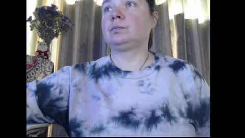 amorelara online show from 10.20.25