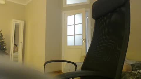 Snapshot of amoremeoww chatting on 01.26.25 miss unforgettable online show from 01.26.25