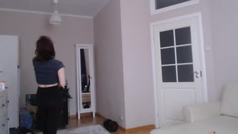 Snapshot of amoremeoww chatting on 02.13.25 miss unforgettable online show from 02.13.25