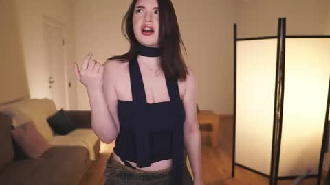 Snapshot of amourdemavie_ chatting on 02.18.26 Ada online show from 02.18.26