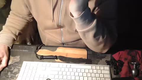 amslave4f online show from 02.24.25