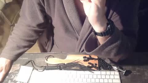 amslave4f online show from 10.06.25