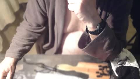 amslave4f online show from 10.17.25