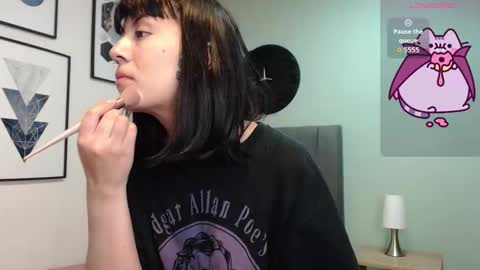 Amy 3 online show from 11.27.25