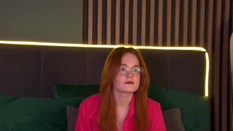 Snapshot of amy__roy chatting on 01.12.26 Amy online show from 01.12.26