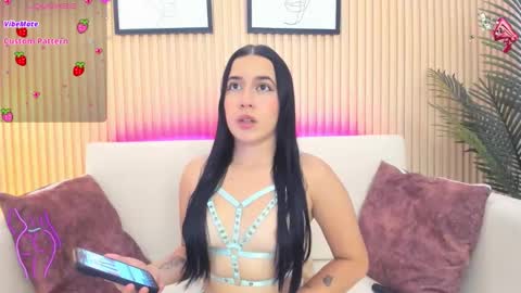 amy_leah_ online show from 10.20.25