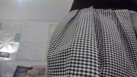 Snapshot of amy_queents chatting on 09.24.25 Amy Caroland online show from 09.24.25