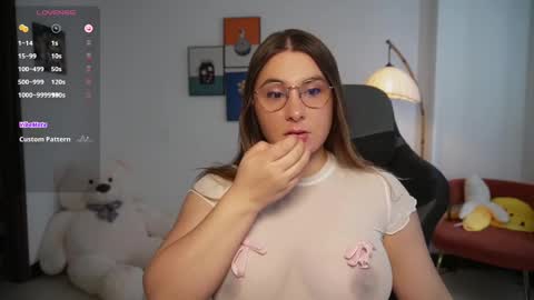 Snapshot of amy_ross1 chatting on 02.23.25 Daniela M online show from 02.23.25