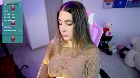 Snapshot of amy_ross1 chatting on 11.27.25 Daniela M online show from 11.27.25